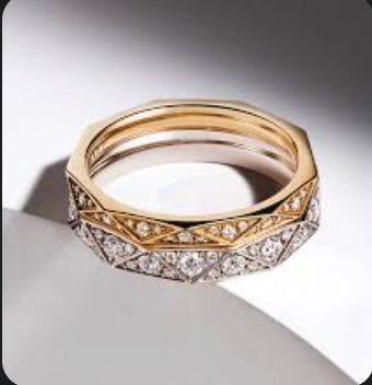 Elegant Women’s Rose Gold Crystal Ring